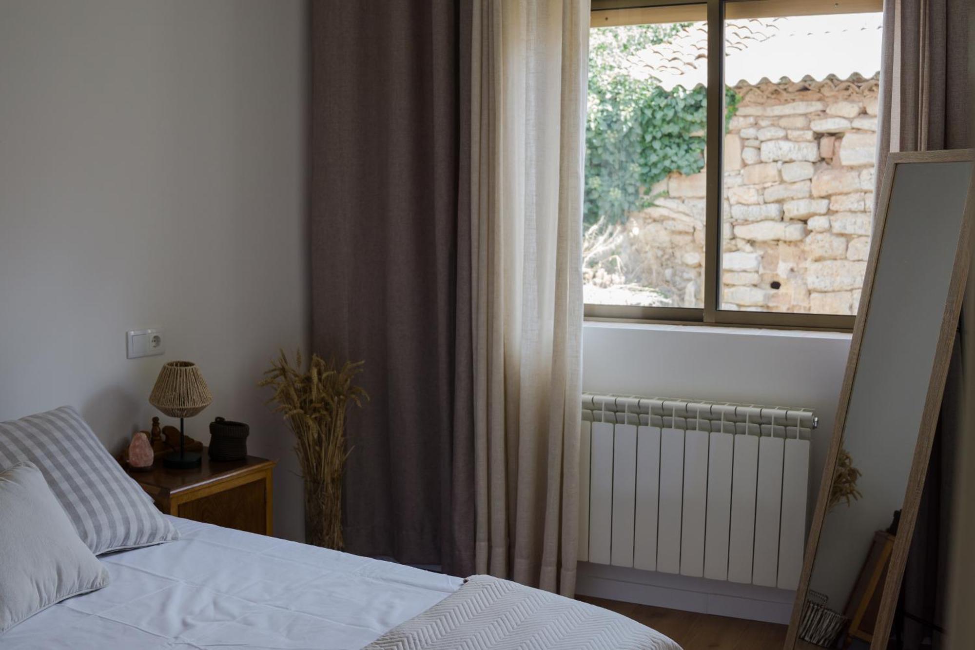 Antojos Bed & Breakfast Tardajos Екстериор снимка