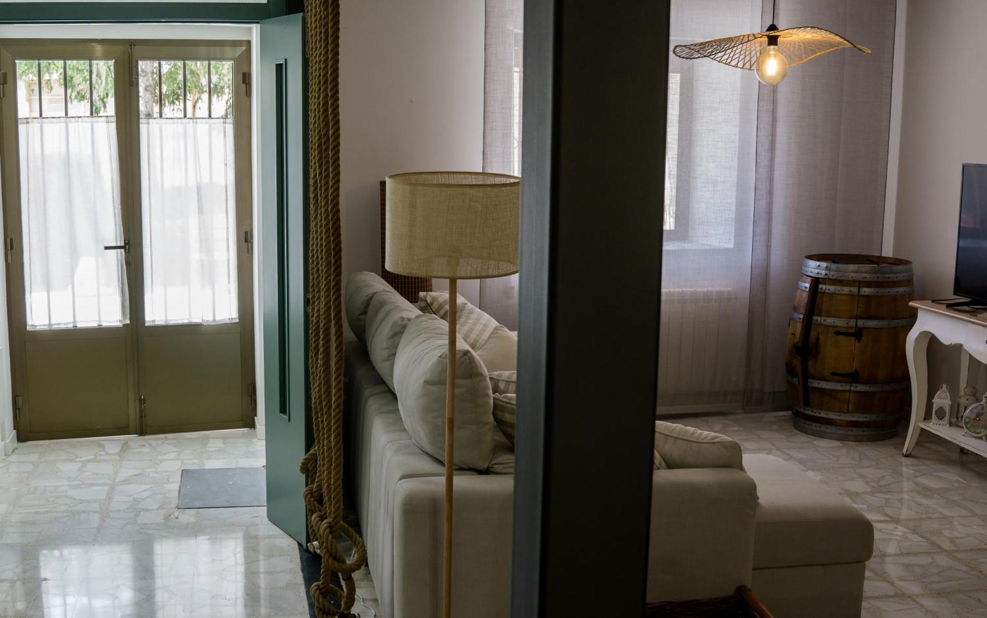 Antojos Bed & Breakfast Tardajos Екстериор снимка