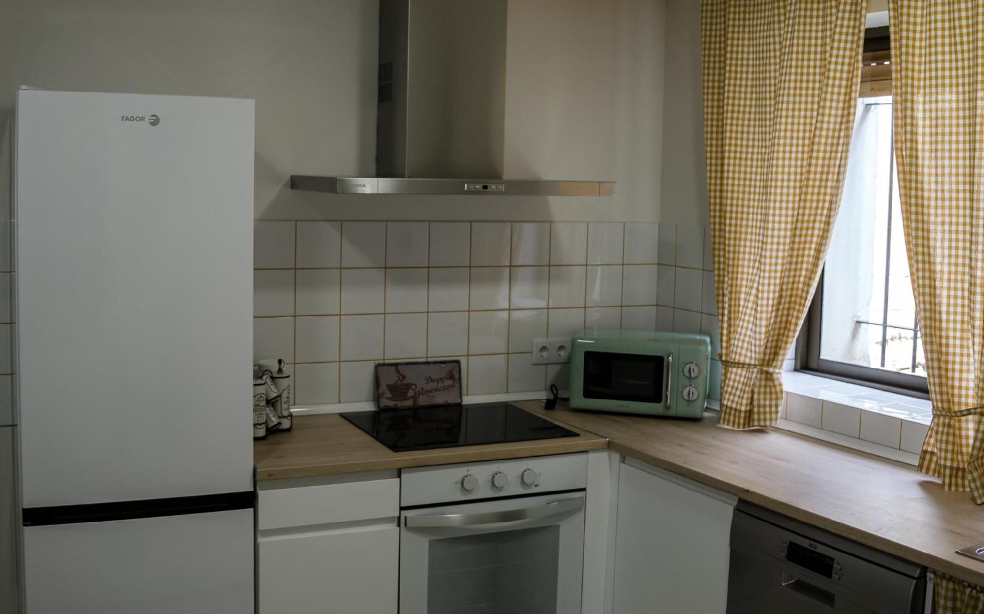 Antojos Bed & Breakfast Tardajos Екстериор снимка
